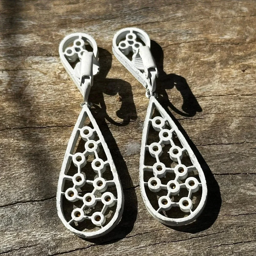 Vintage Teardrop Clip On‎ Earrings OS White Blue Enamel Rhinestone Dangle